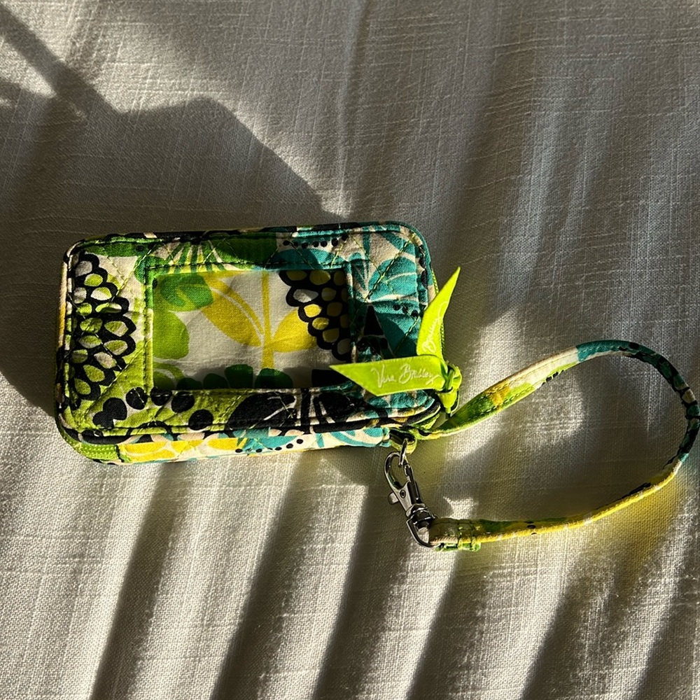 Vera Bradley Wristlet with ID and Phone case green pattern